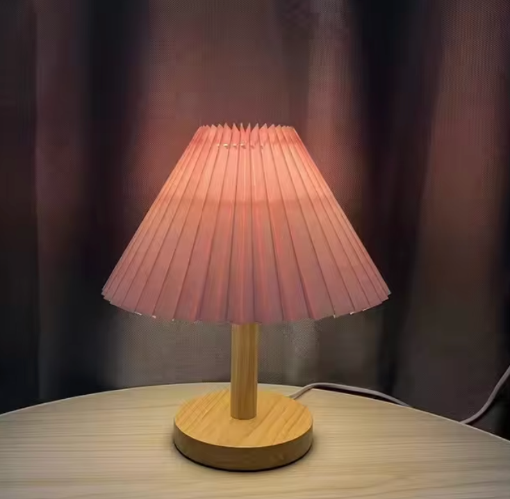 Luna's Modern LED Desk Lamp