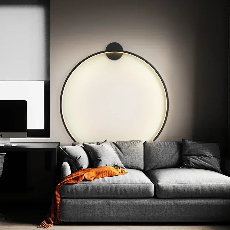 Glow Simple and Elegant Round Wall Lamp