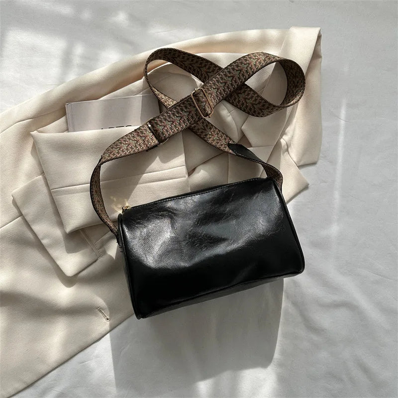 Luna Retro Shoulder Tote Bag