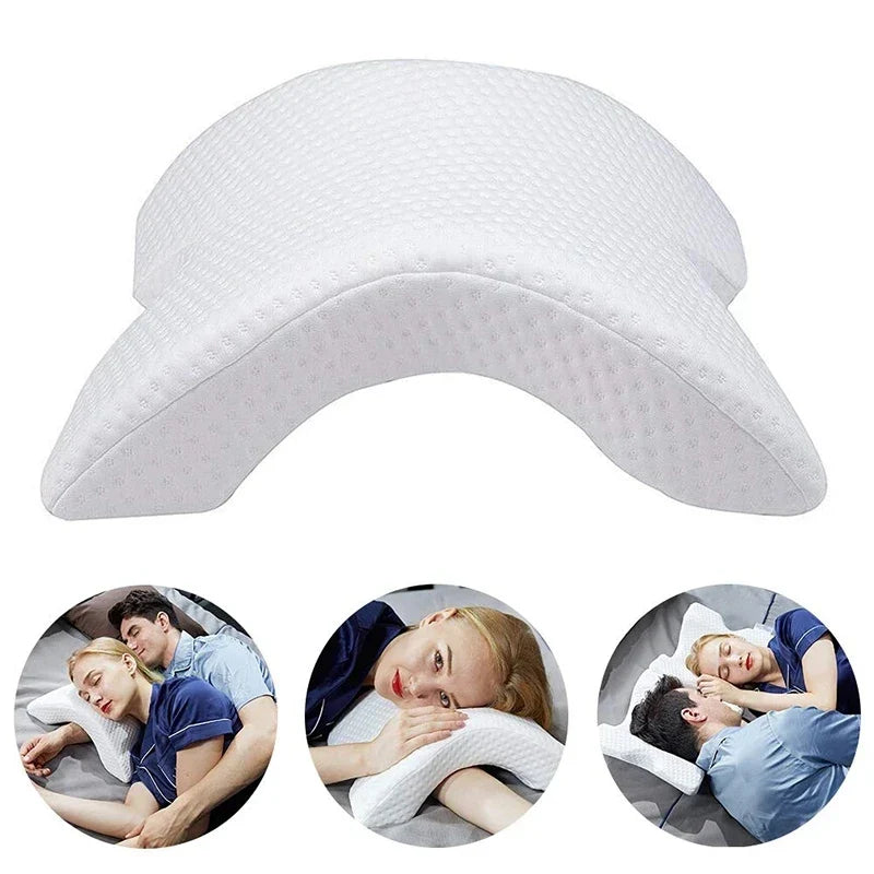 U-shaped curved pillow