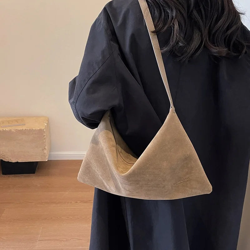 Zariah - Minimalist Tote Bag