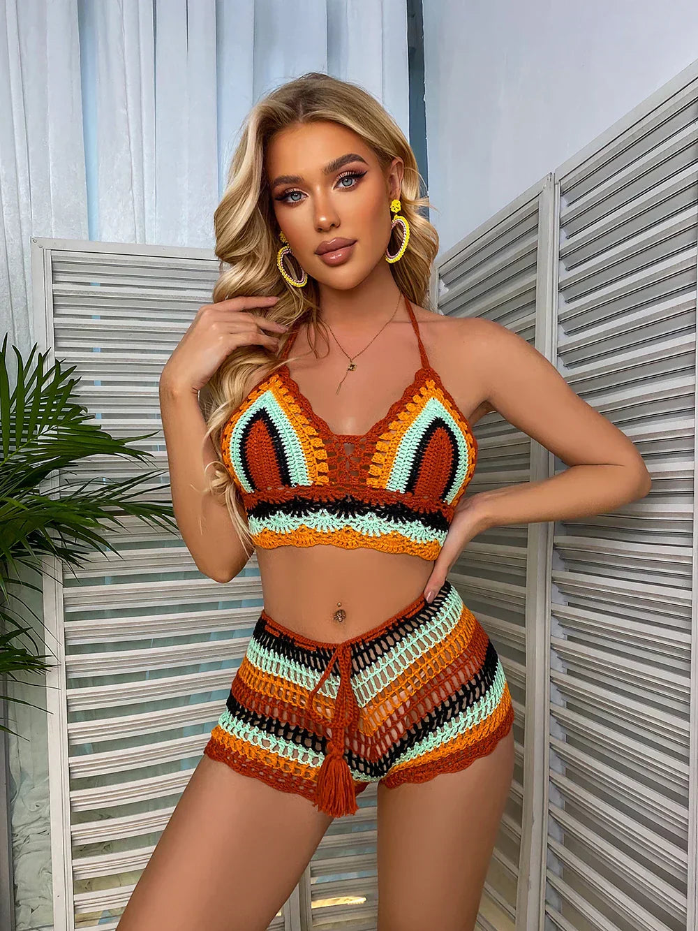 Hanni - Summer Crocheted Top and Shorts Set
