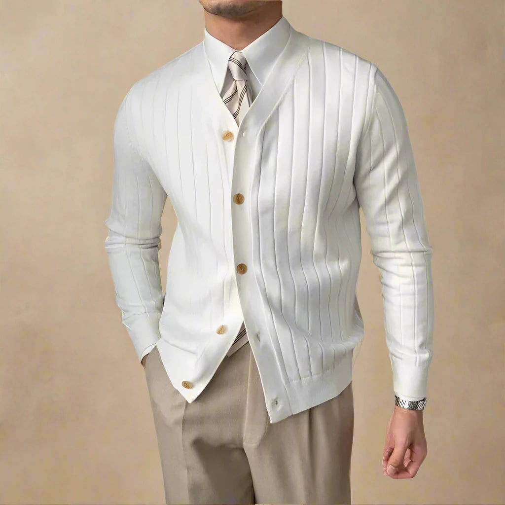 Magnus - Knitted cardigan with V-neck and buttons for men