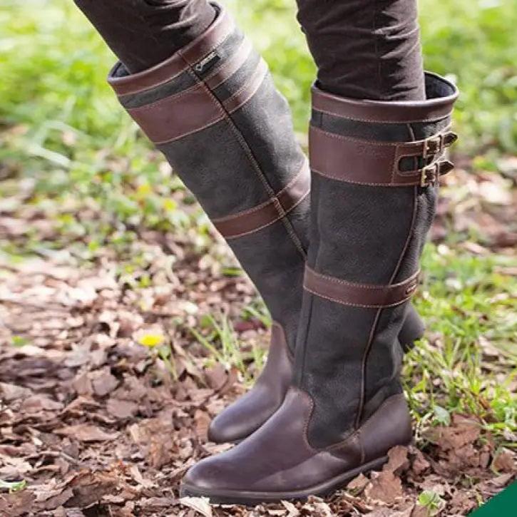 Alberte – Comfortable, non-slip calf-height boots with straps