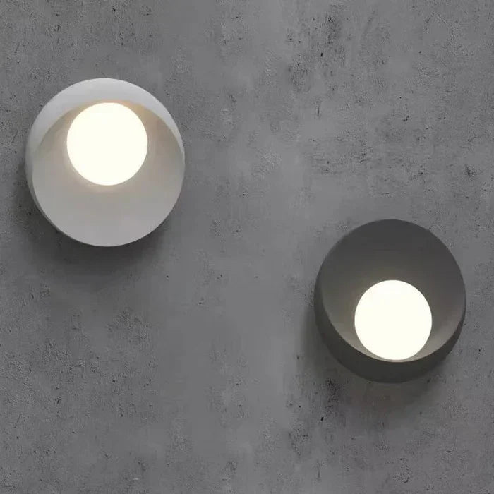 Wall lamp for indoor and outdoor spaces