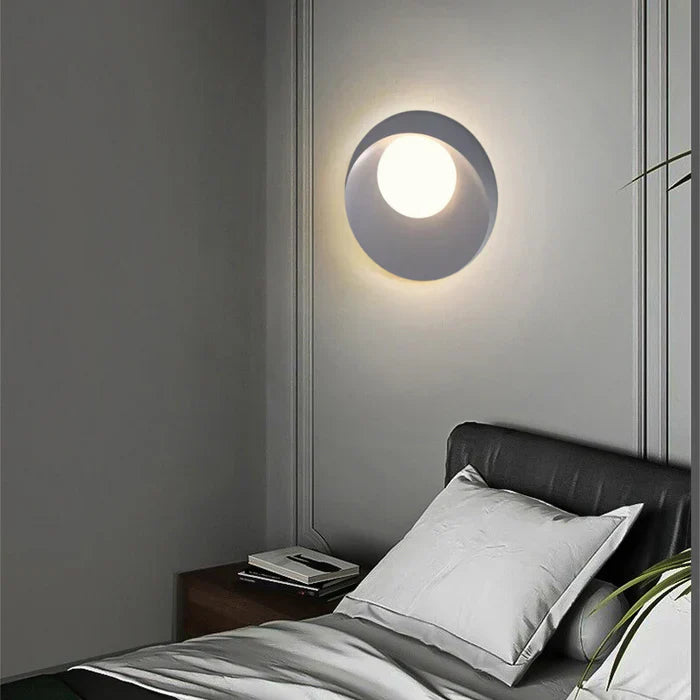 Wall lamp for indoor and outdoor spaces