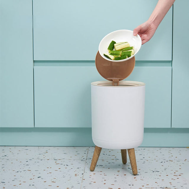 ClassiBin - Elevated Trash Can