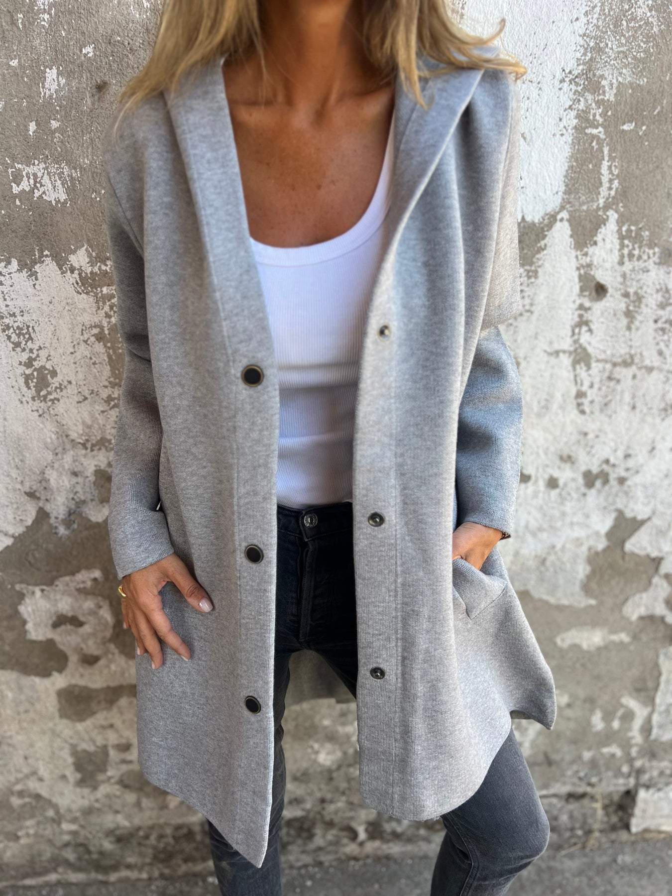 Appolinia | Cardigan with buttons and hood