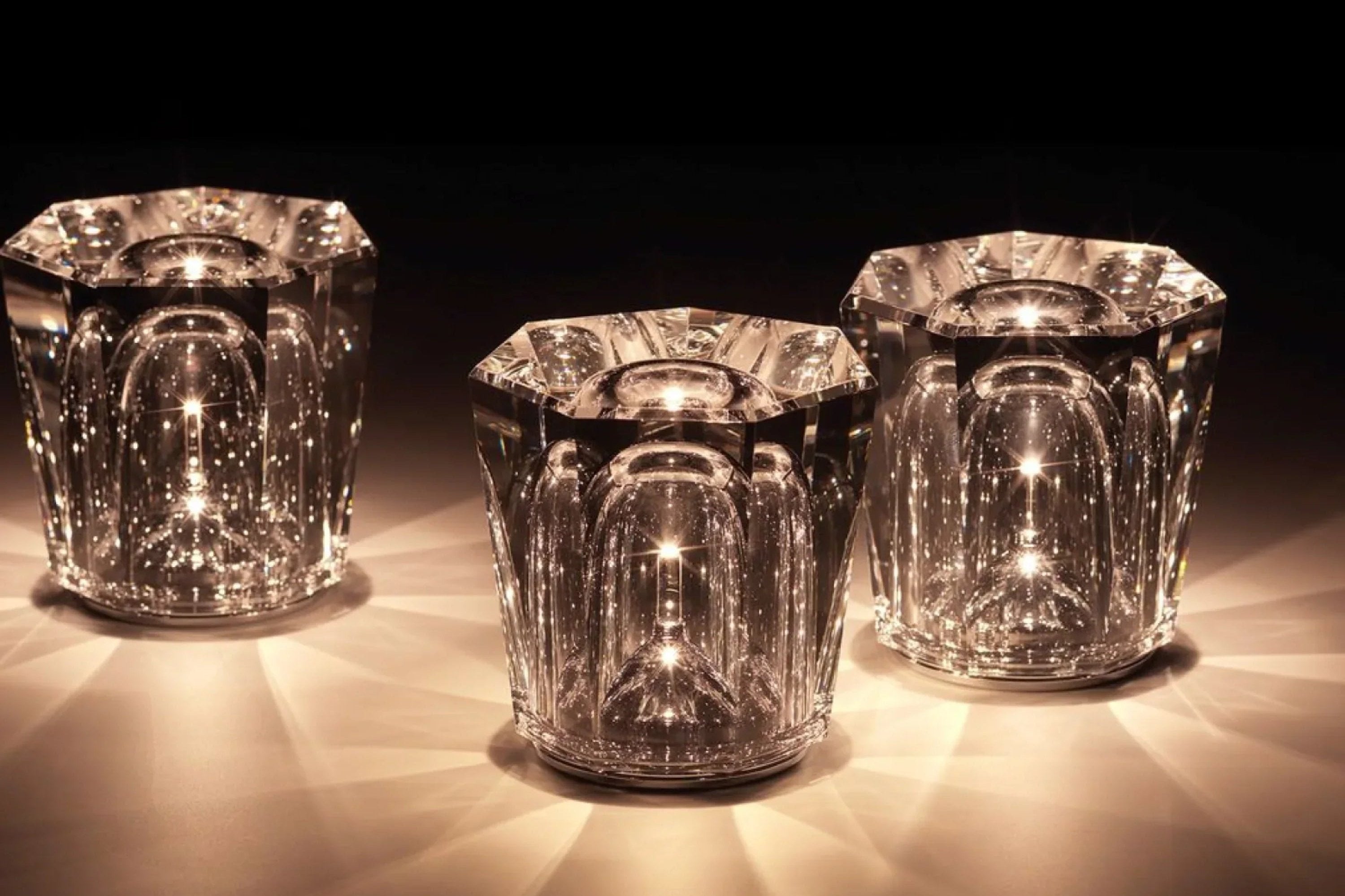 Diamond Glow LED Crystal Lamp