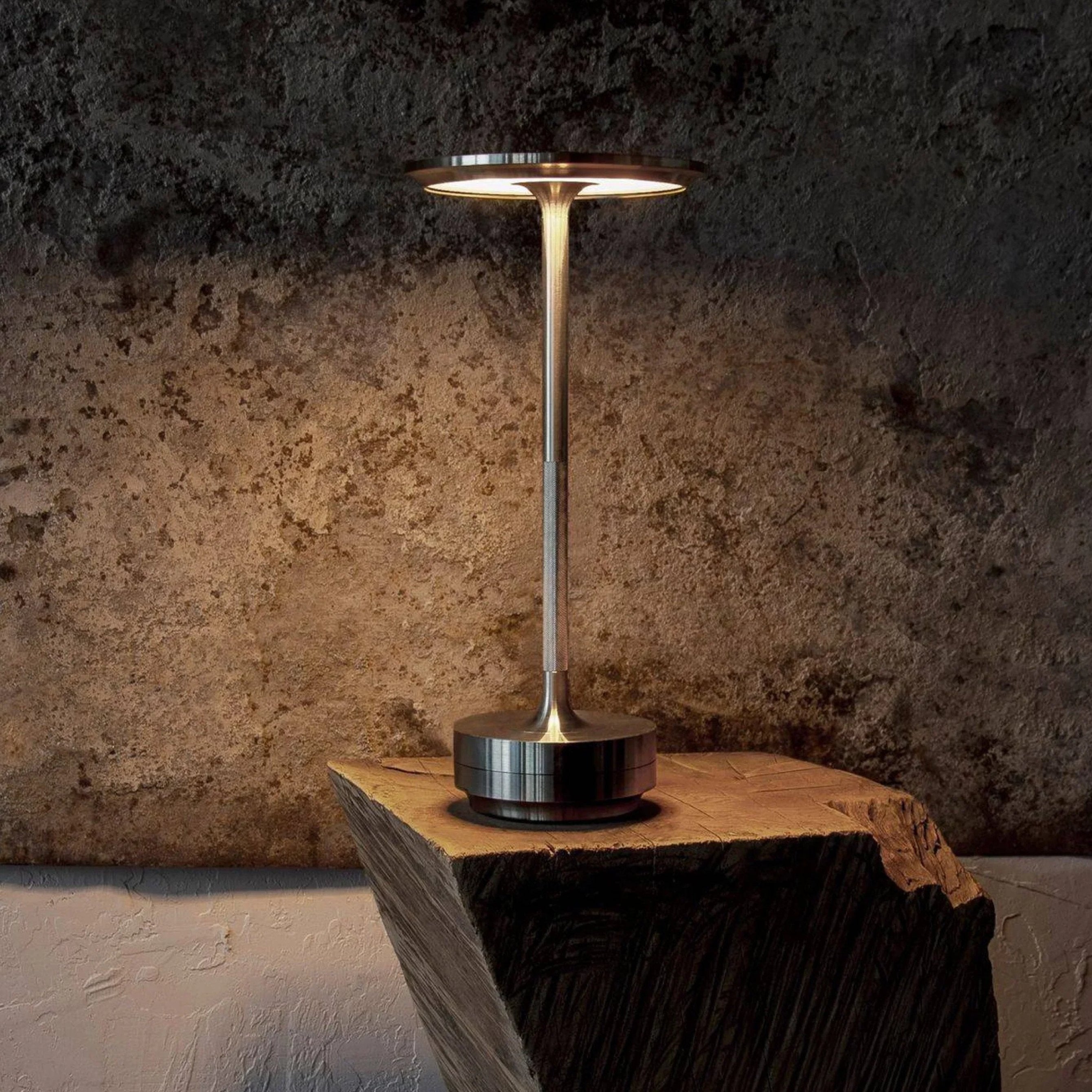 Eleanor Table Lamp