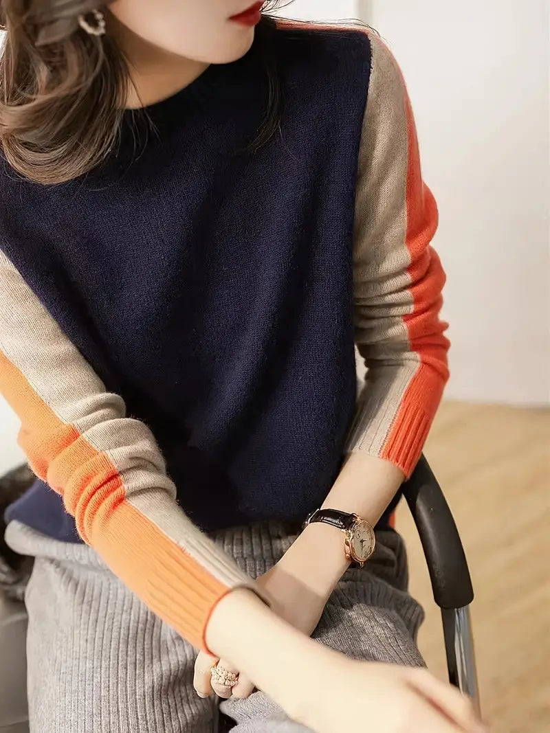 Lotte - Comfortable long-sleeved sweater with round neck