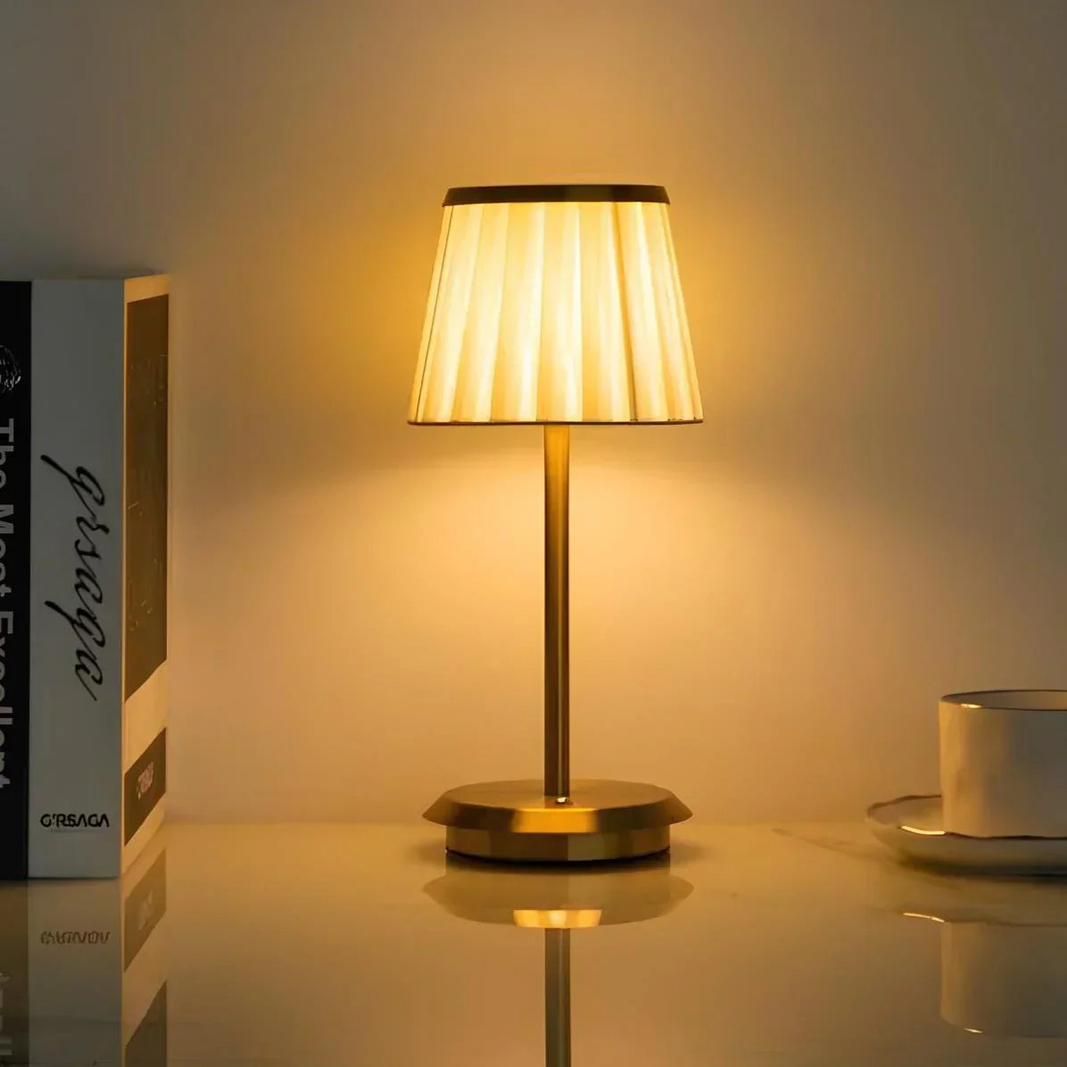 GleamTone - Elegant Pleated Table Lamp