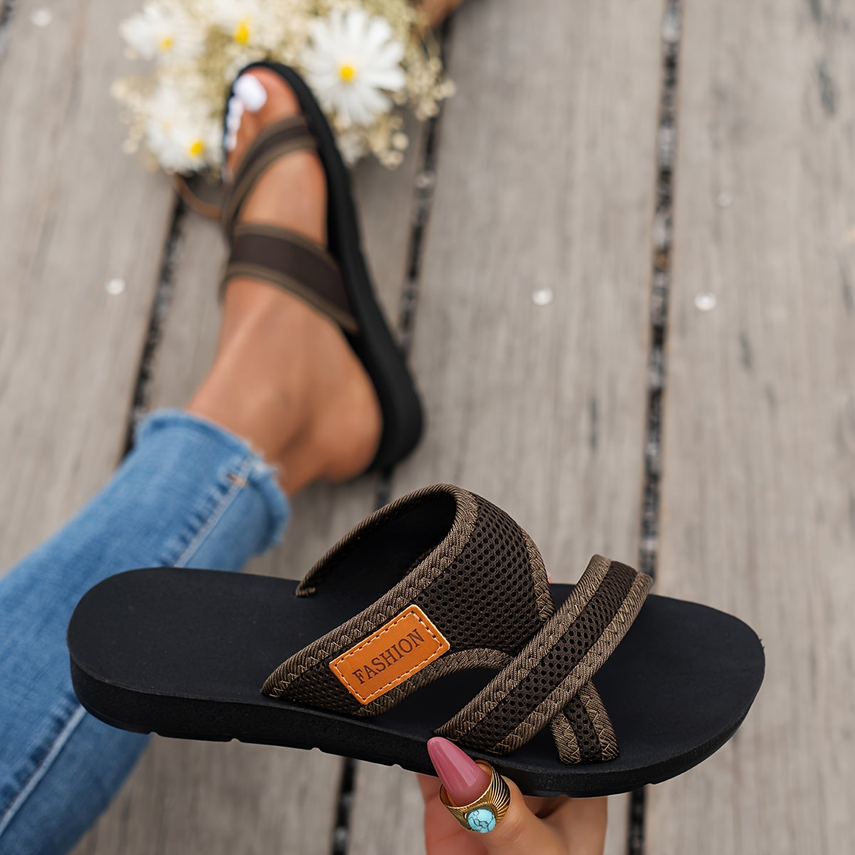 Mureen - Effortless Comfort Sandals with Cross Straps