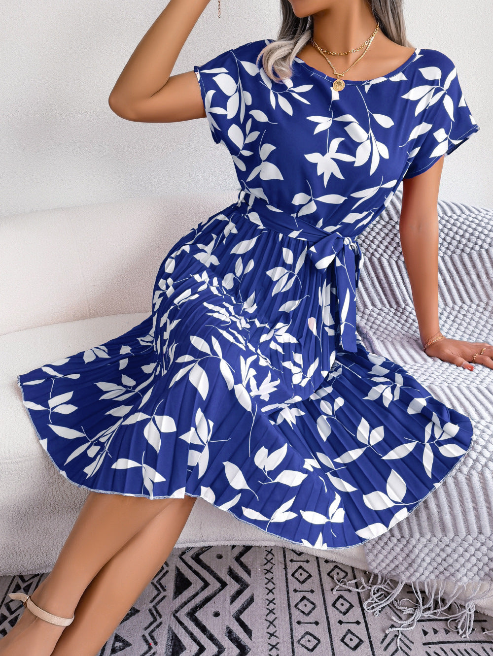 Aya - Ruffle Dress with Leaves