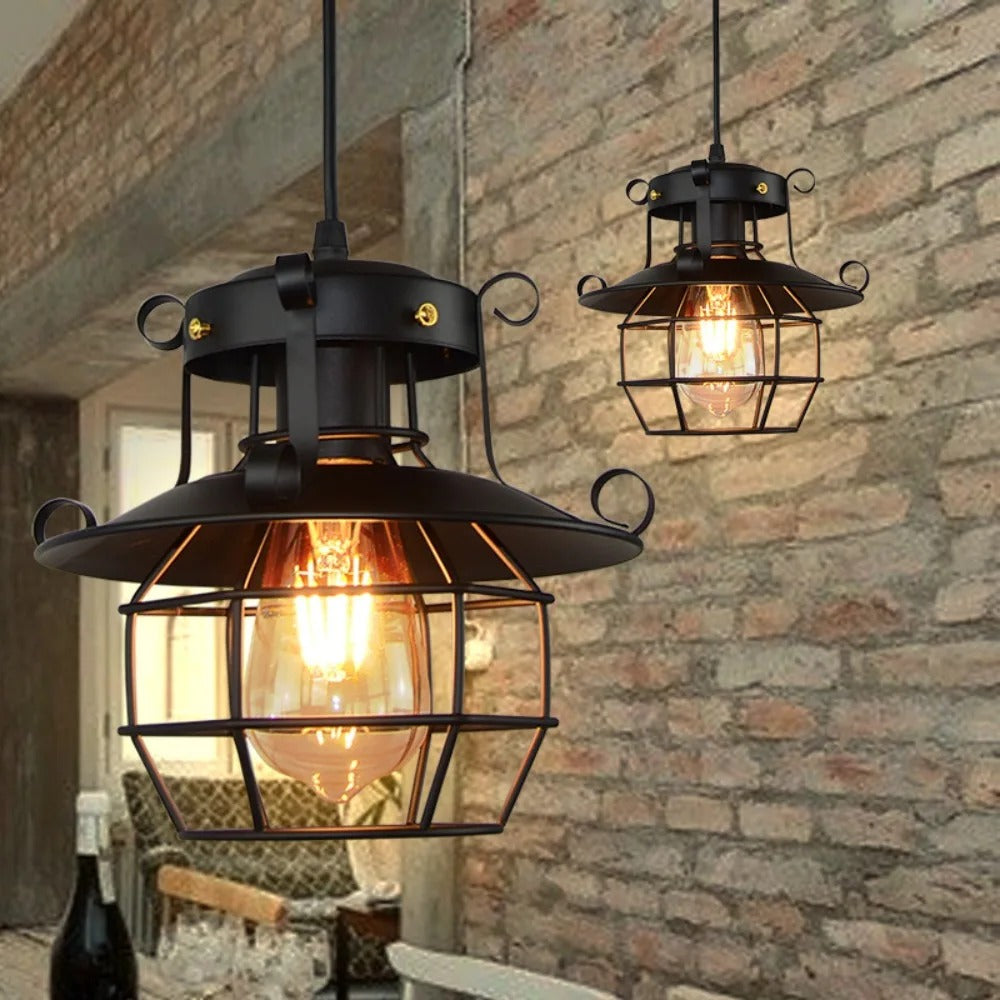 VintageGlow - Nostalgic Industrial Pendant Light