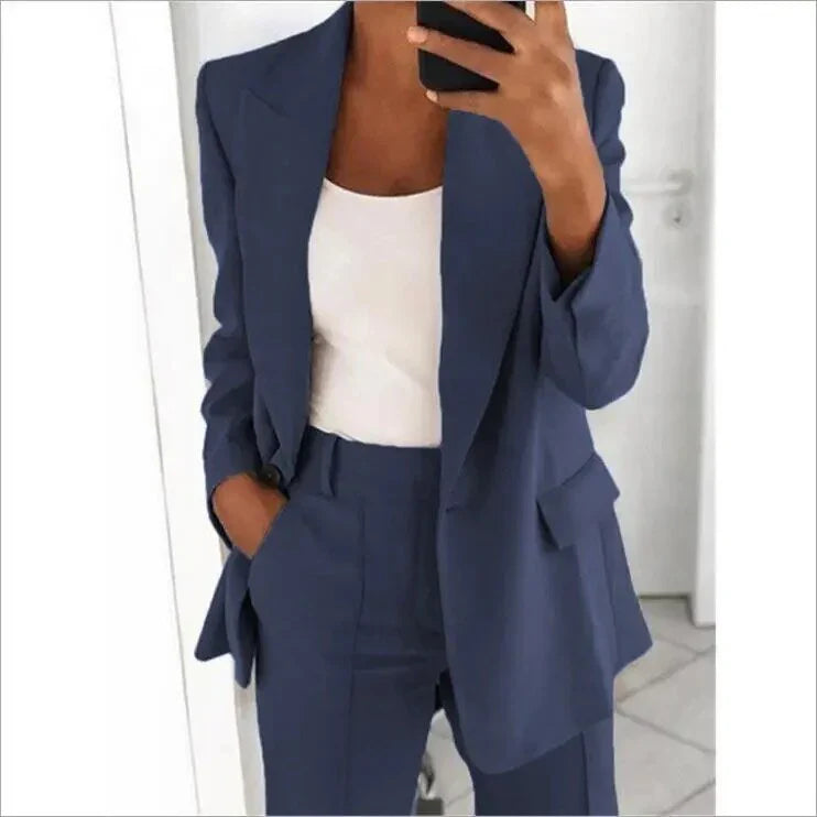 Eva | Flattering Fit Suit for women