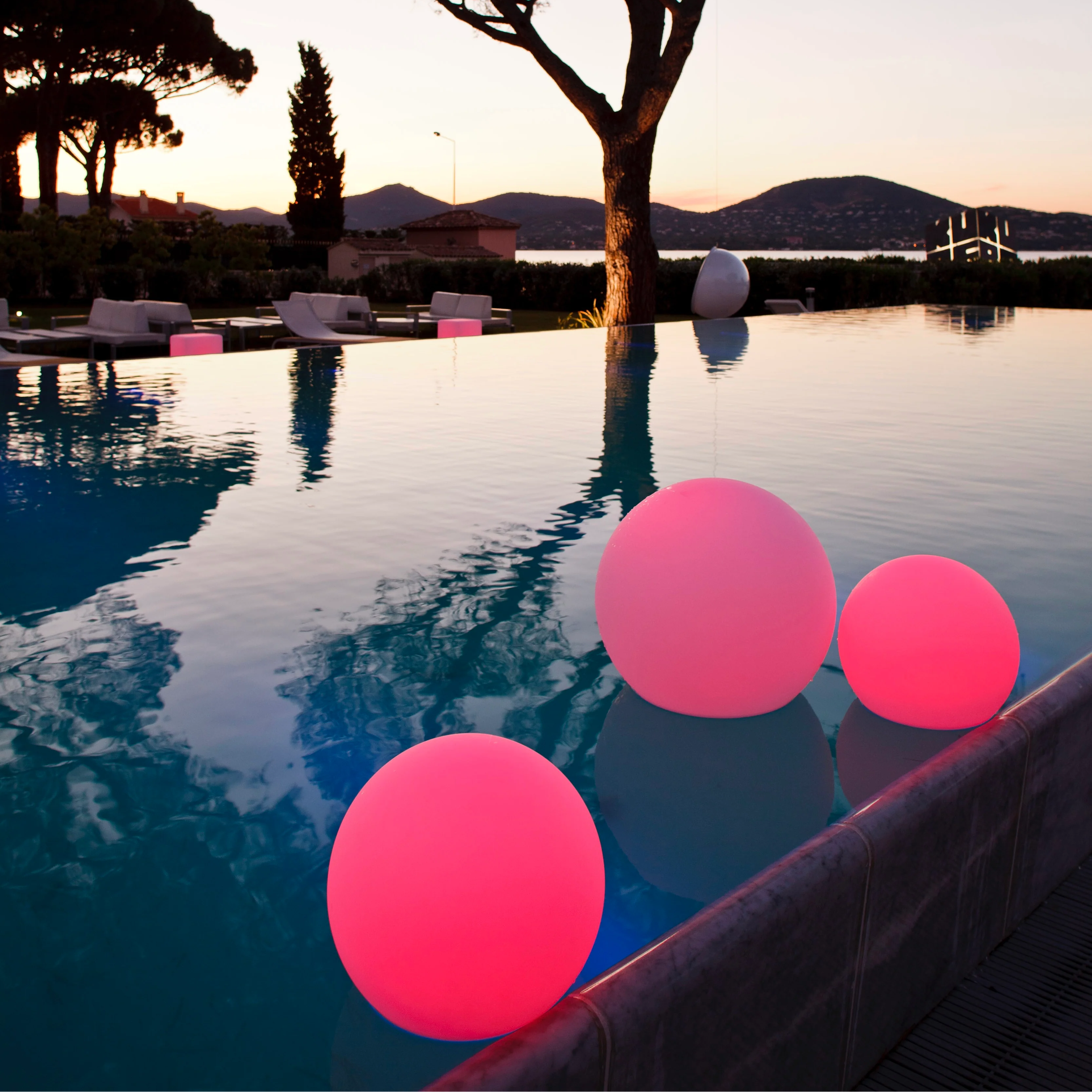 NovaSmart LED Ceiling Lamp with Multicolored Light for Indoor Use