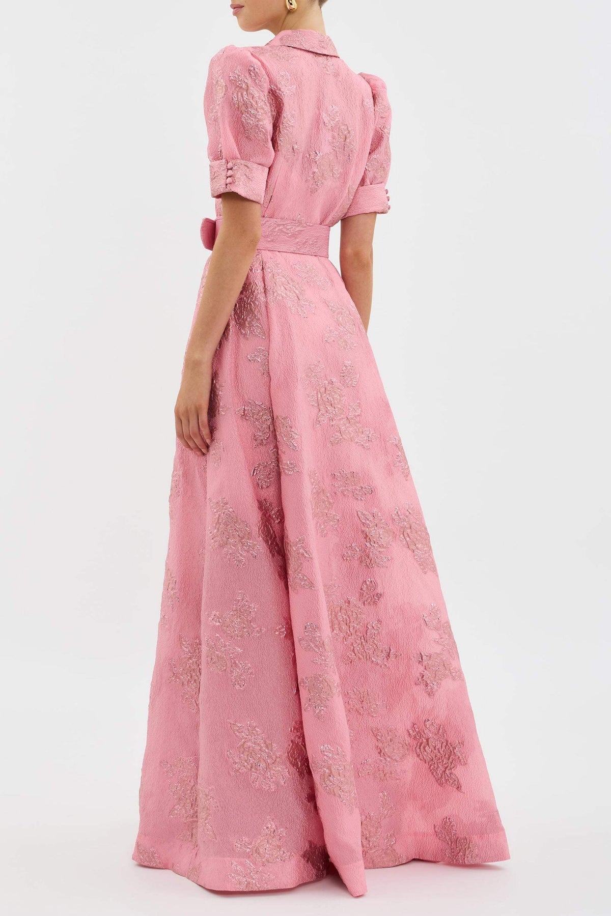Long dress with puff sleeves and tie belt – Elegant and Refined Style