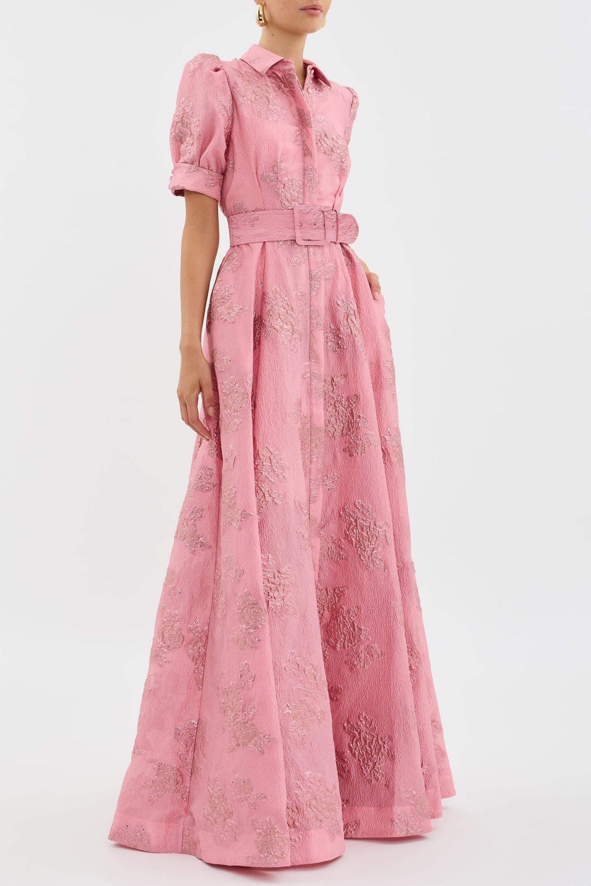 Long dress with puff sleeves and tie belt – Elegant and Refined Style