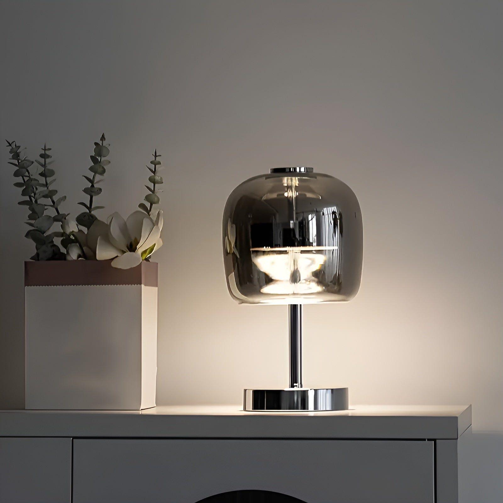 Portable - Elegant table lamp in mirrored glass