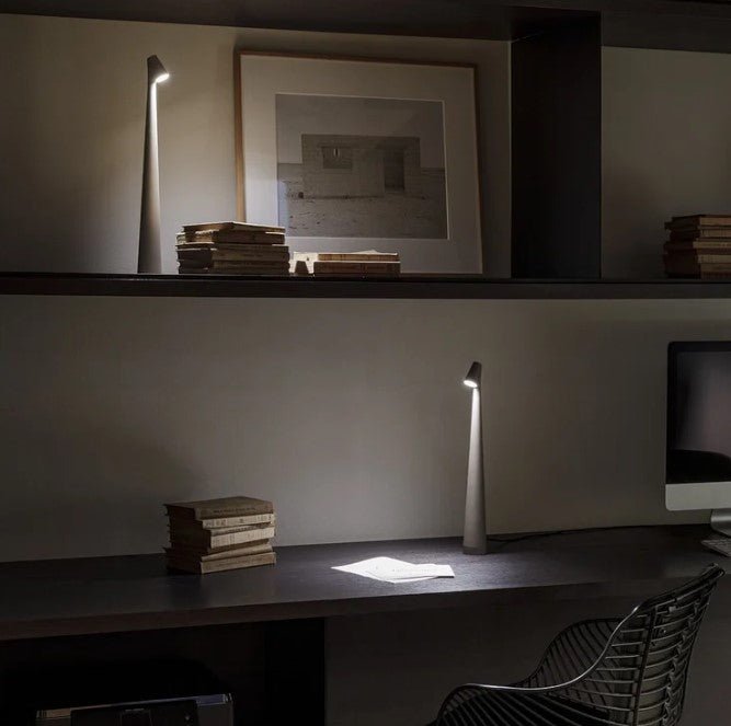 Luminous portable table lamp