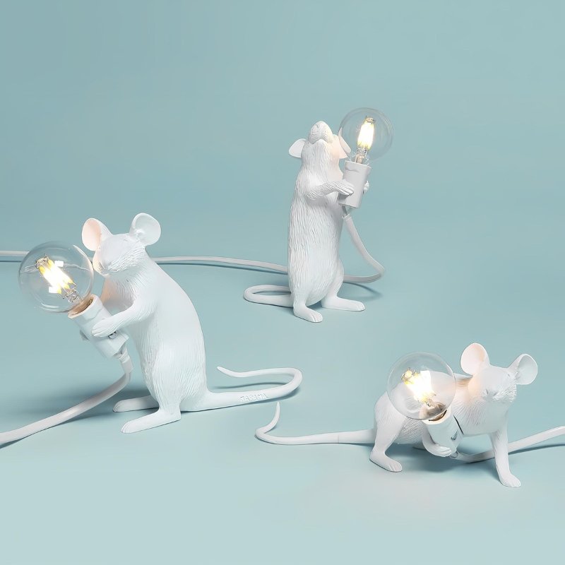 Decorative mouse lamp