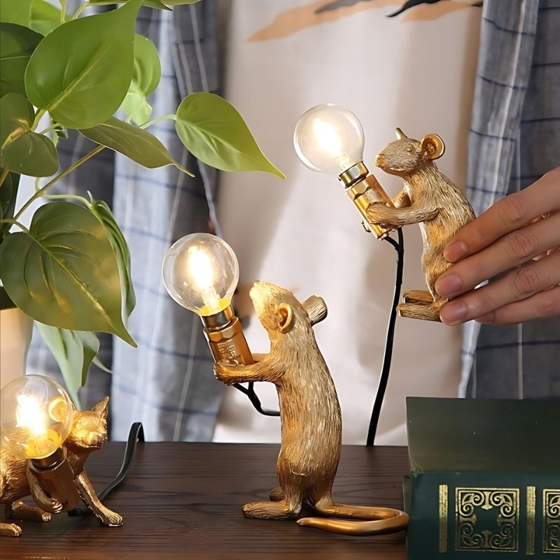 Decorative mouse lamp