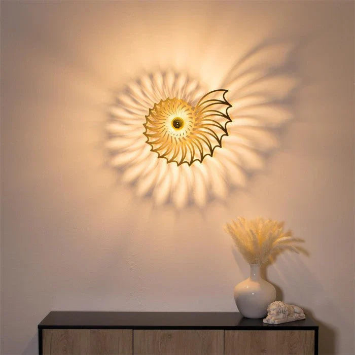 OceanShine - Wall lamp with shell motif and soft lighting