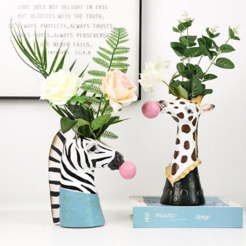 BubbleBeasts - cute flower vase with animals