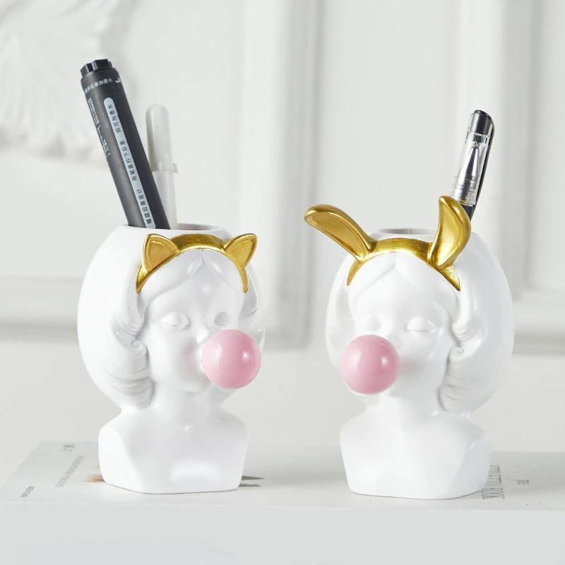BloomMuse - Elegant Plant Box for the Face with Artistic Flair