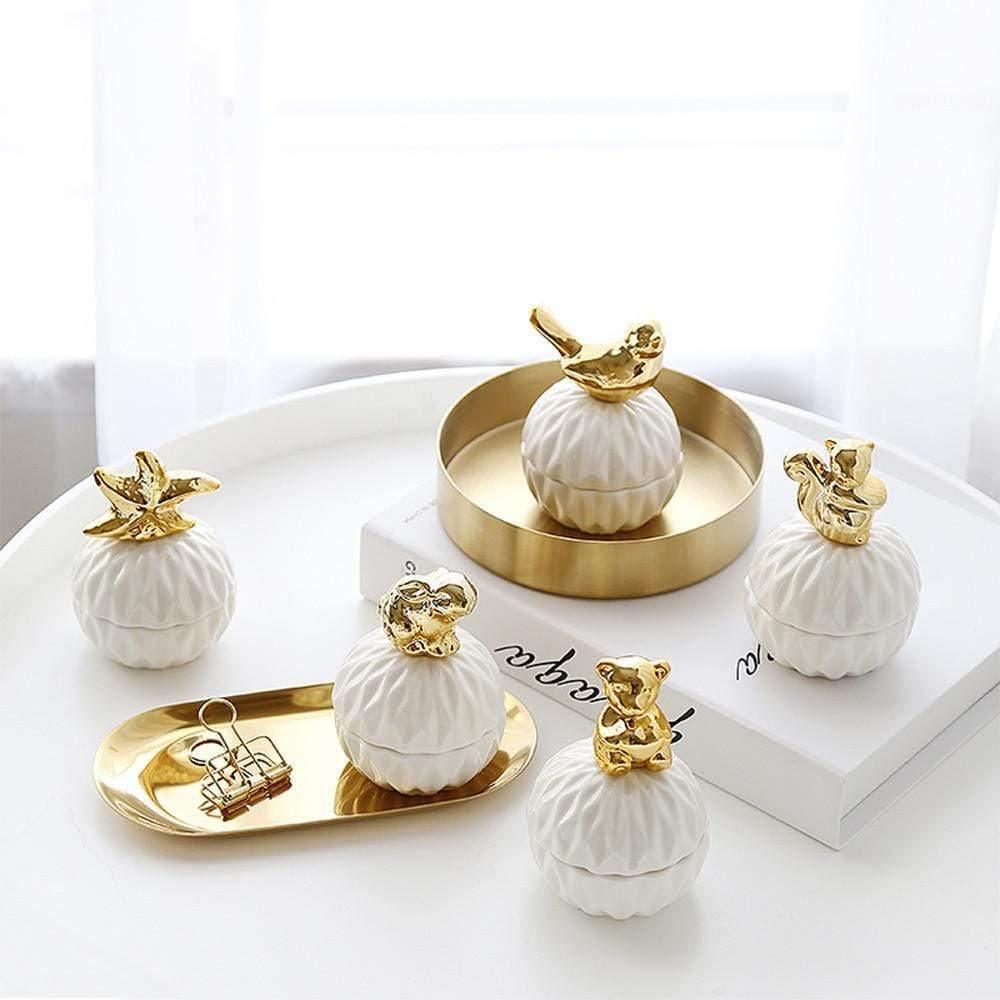 Jewelry box in white and gold porcelain