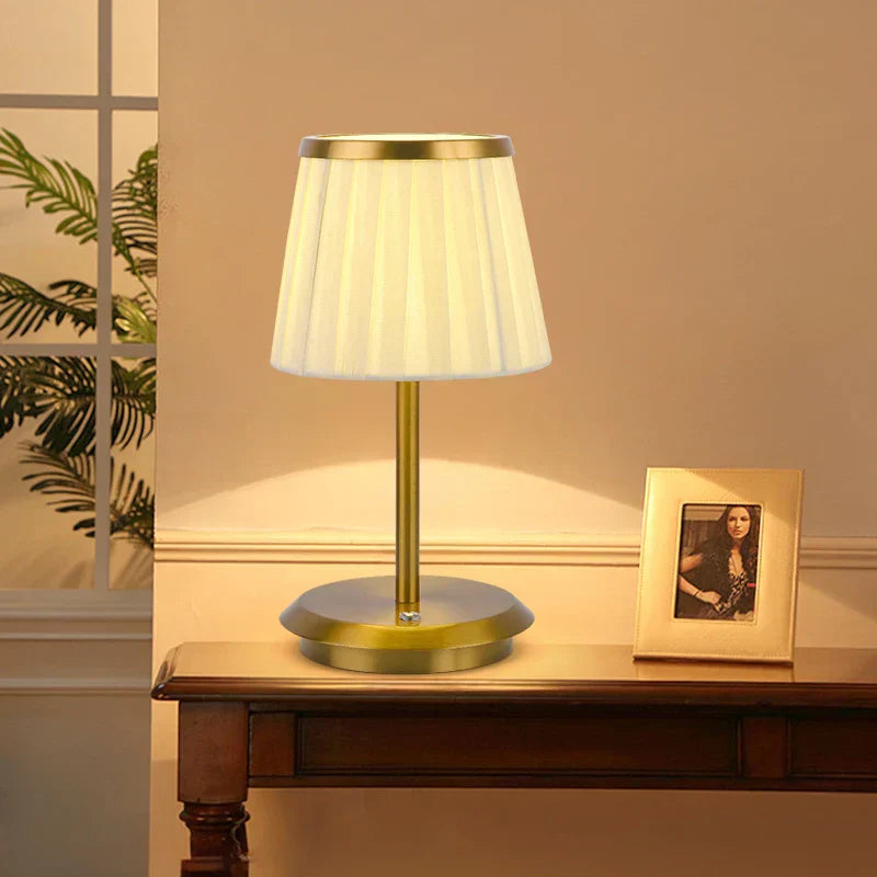 GleamTone - Elegant Pleated Table Lamp
