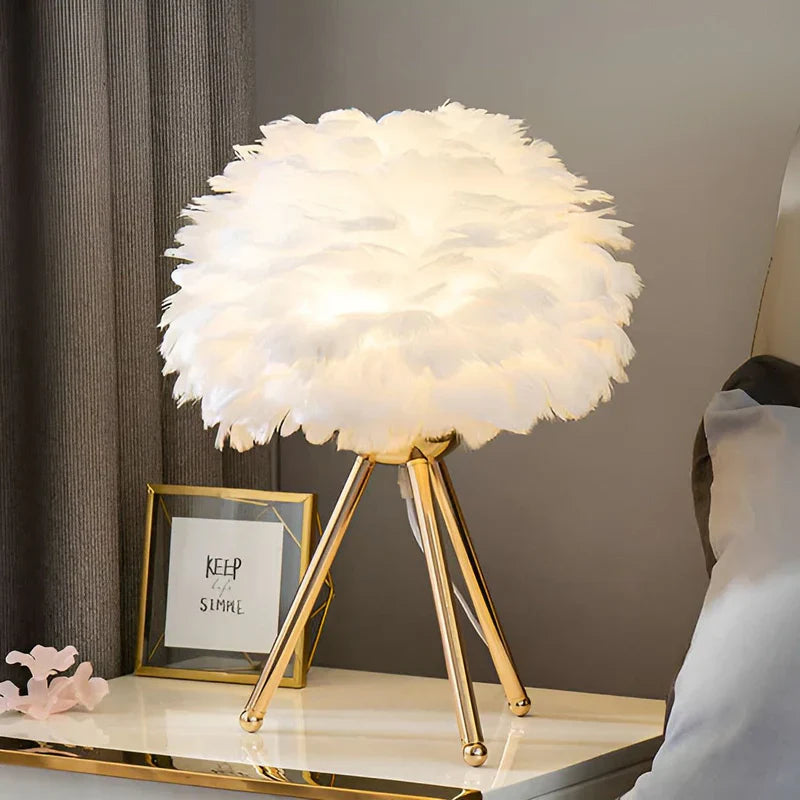 FeatherLuxe - Soft Glow Feather Lamp