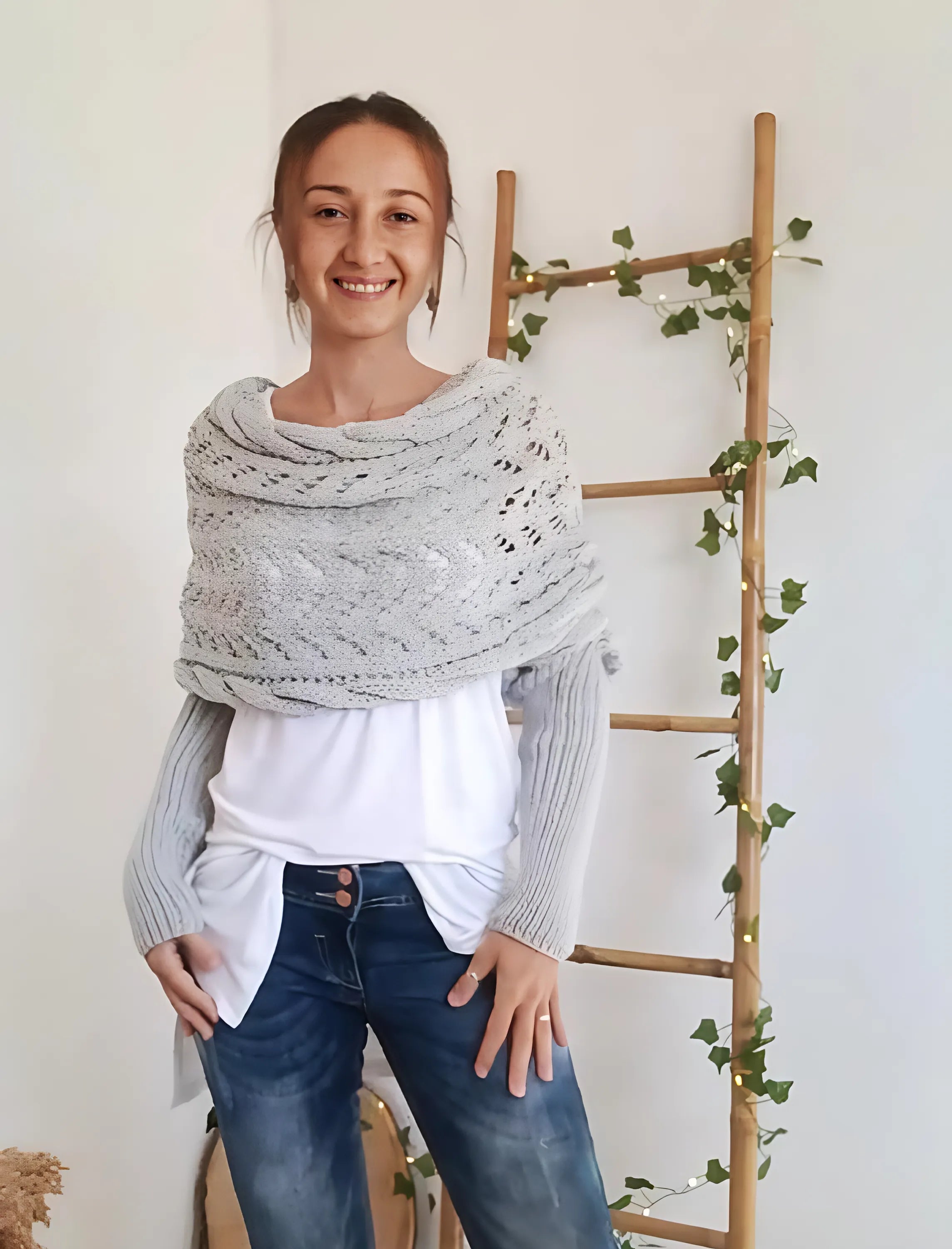 Emilia | Knitted Shawl for Women – Elegant Shoulder Wrap