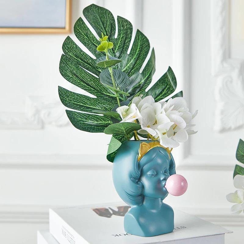 BloomMuse - Elegant Plant Box for the Face with Artistic Flair